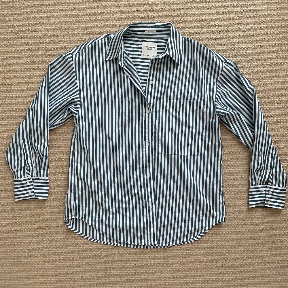 Abercrombie & Fitch Oversized Striped Button Down Shirt XS